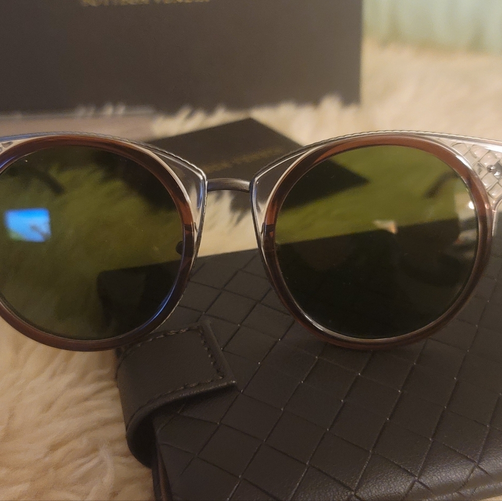 Bottega Veneta sunglasses
